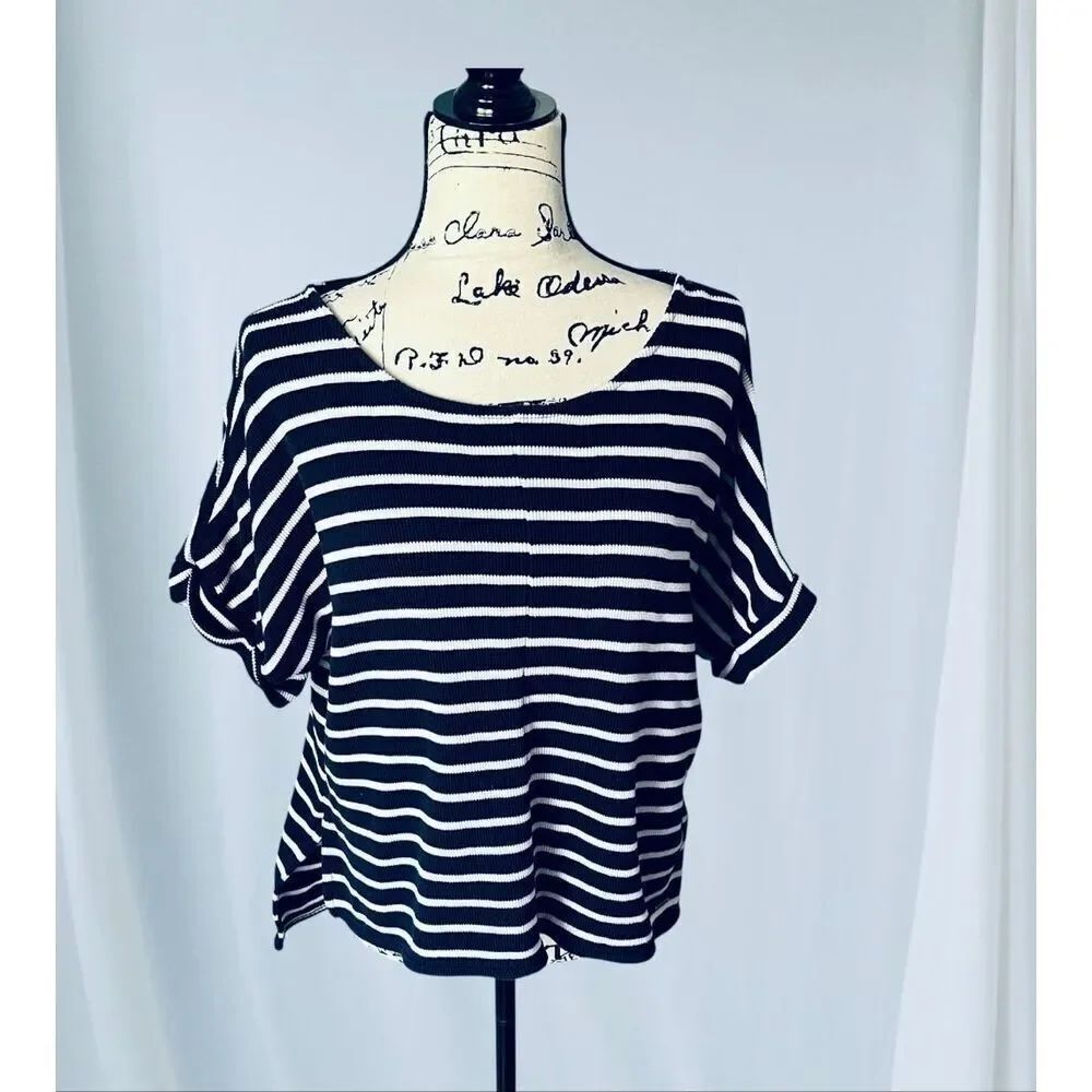 Calvin Klein Jeans Women's Medium Blue White Striped Short Sleeve Top